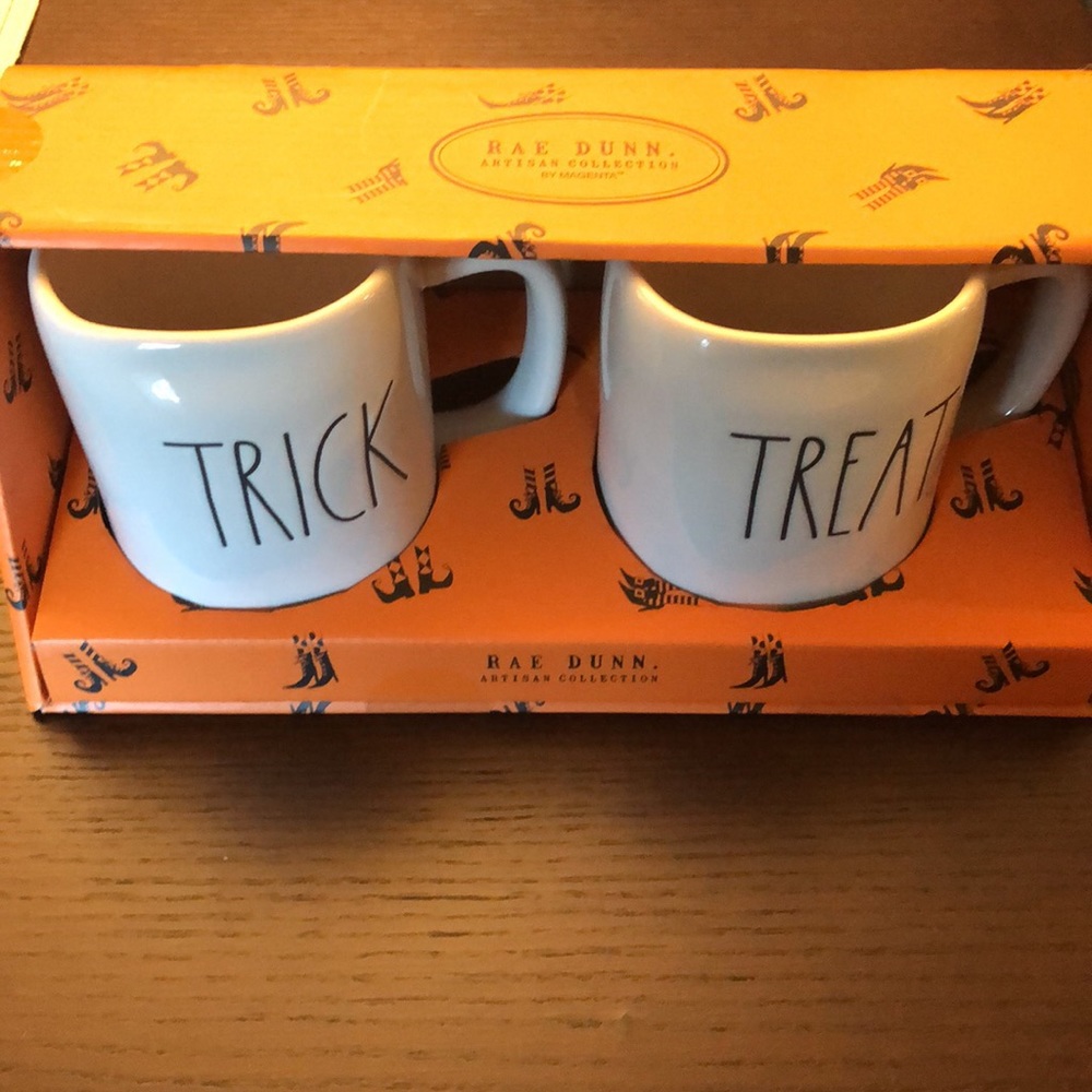 NWT Rae Dunn Trick and Treat mugs